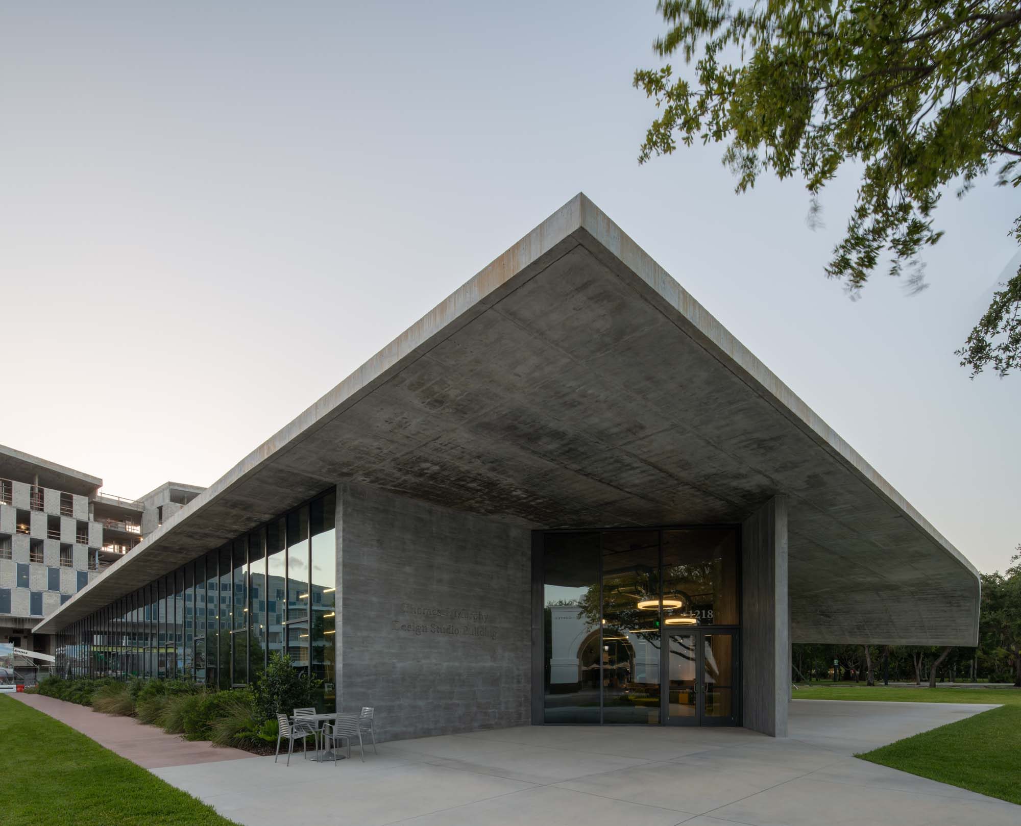 University Miami - School of Architecture - exterior 3